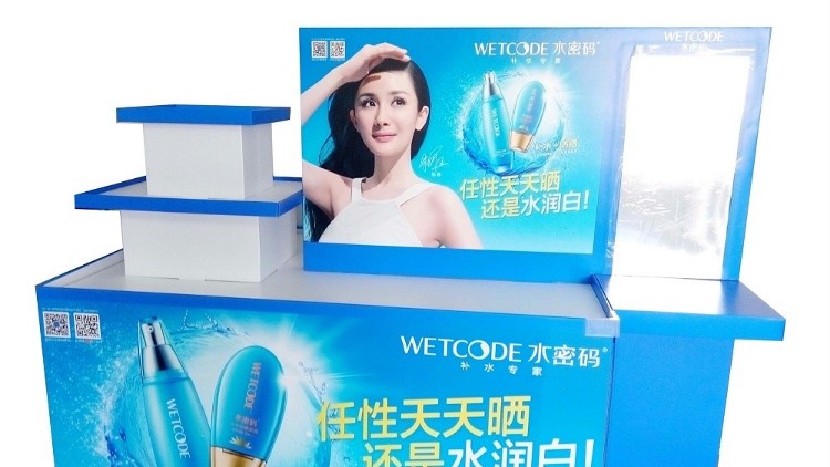 紙堆頭相比木展架有哪些優(yōu)勢呢？